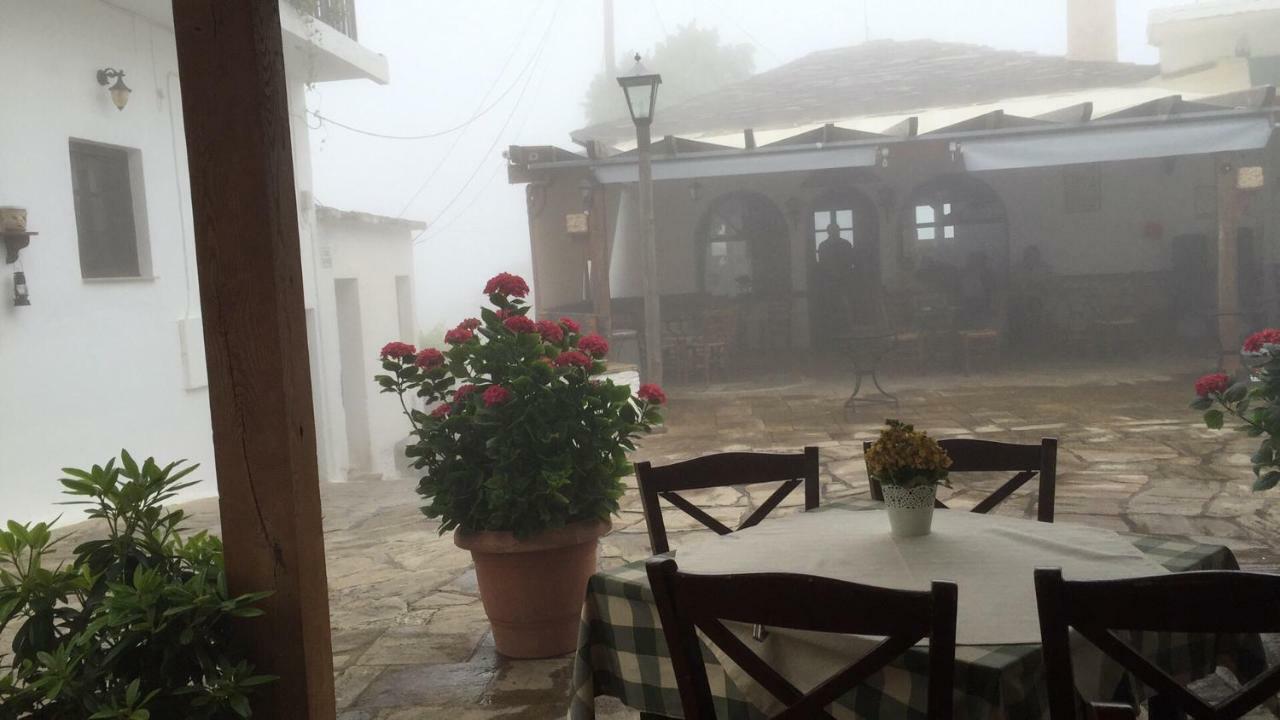 Antoniou Guesthouse Kastanitsa Eksteriør bilde